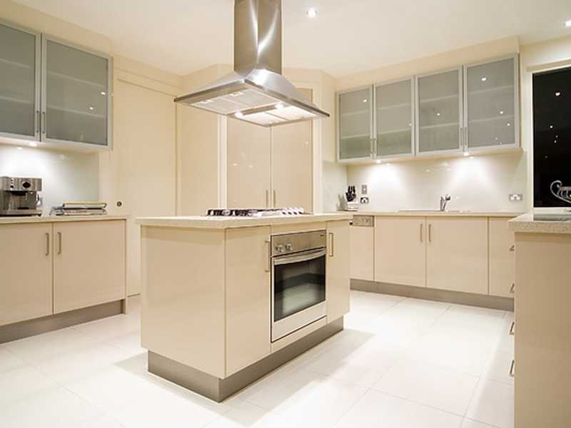 Sovereign Islands QLD 4216